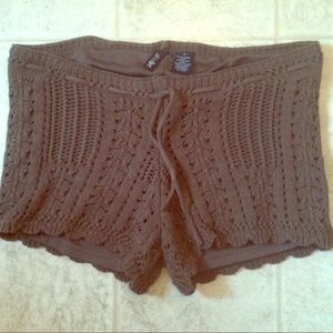 Olive green knit shorts☀️